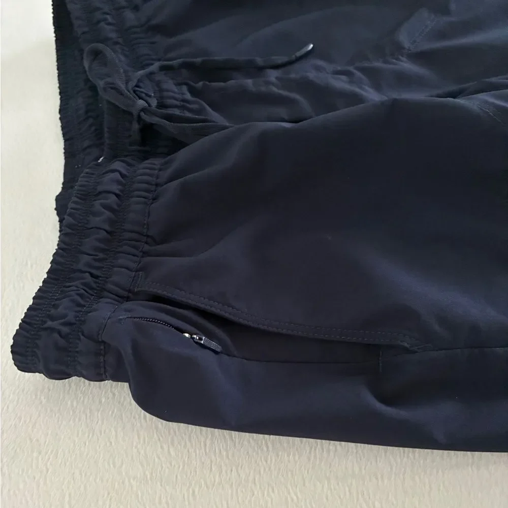 North Face Jogger Pants Women’s S Navy Athleisure Hiking Travel Gym Athletic